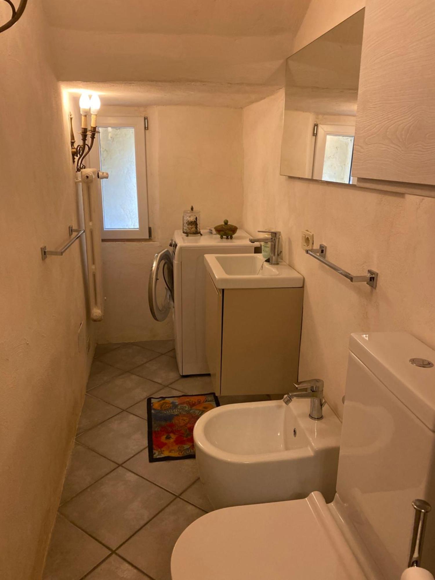 La Casa Gialla Apartment *